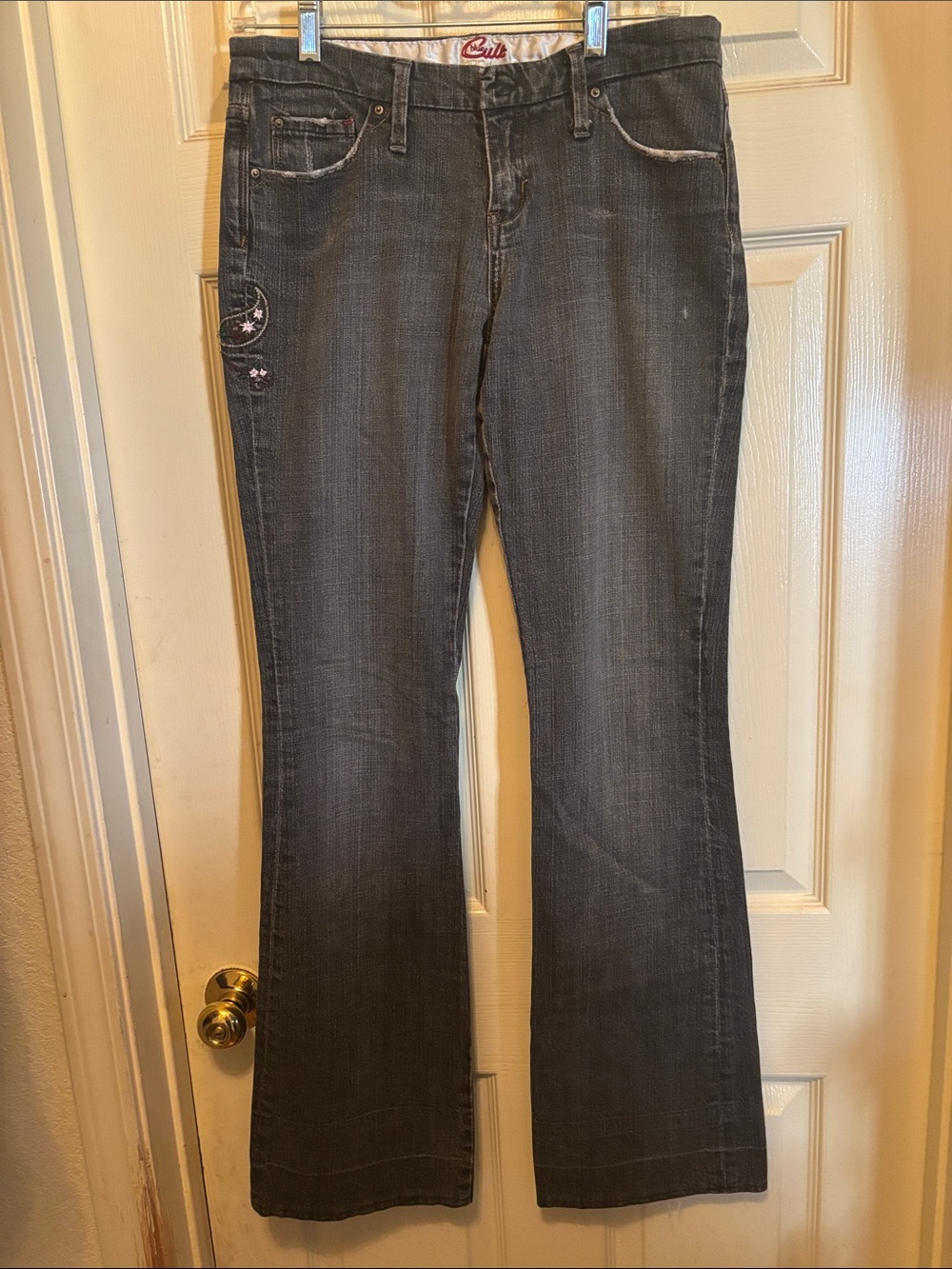 Women’s Blue Cult Dark Gray Bootcut Jeans with Embroidered Accent